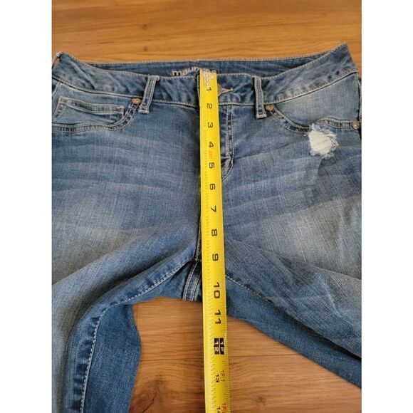Maurices Skinny Destructed Jeans - Picture 7 of 10